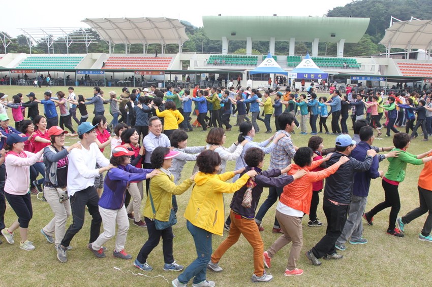 5.예천군 공무원 및 가족 한마음 체육대회 개최
